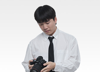 여러분의 일상에 숨은 낭만을 찾아드리는 여행사진가, 김영민입니다 .